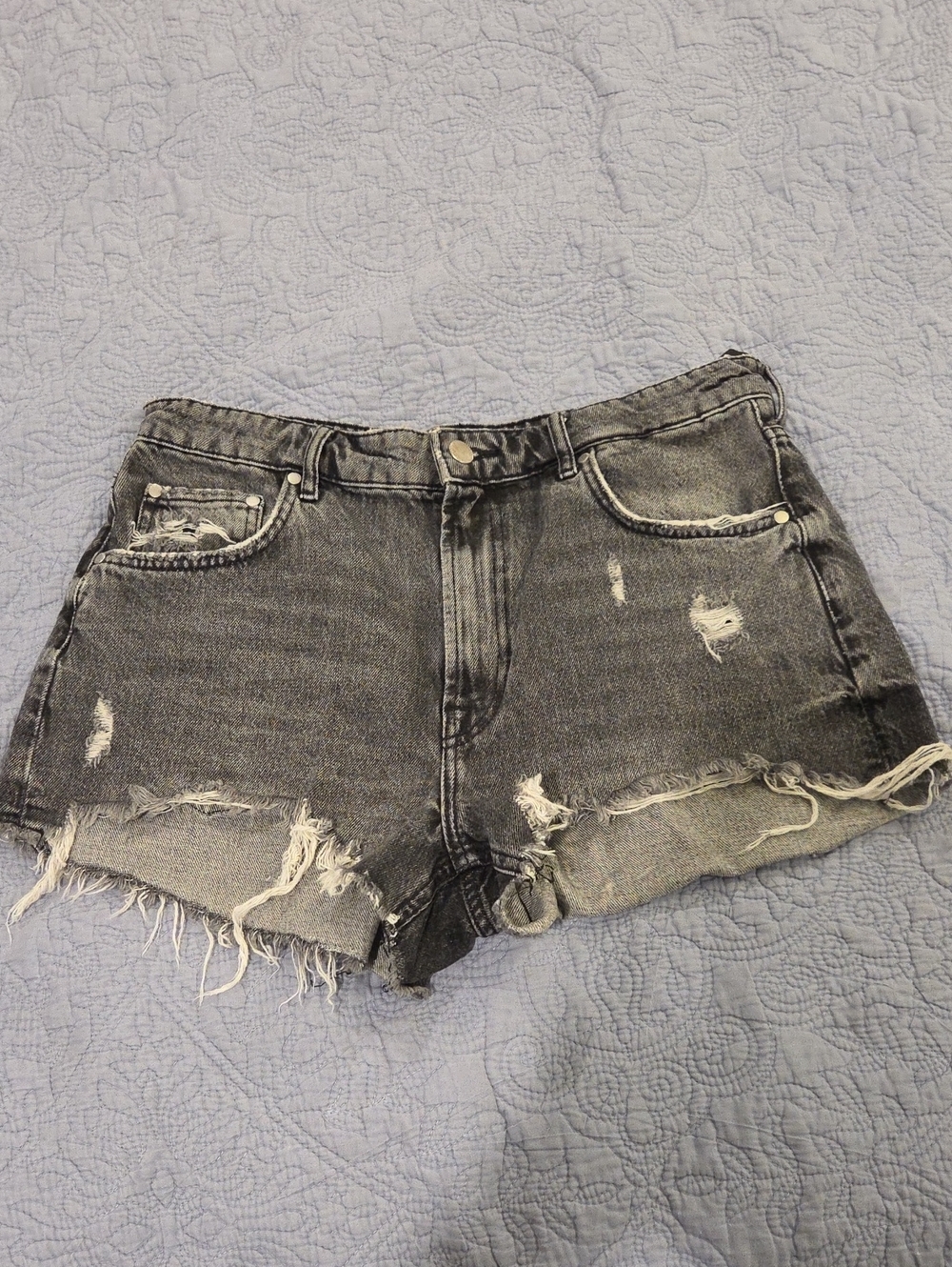 Zara High-Waist Distressed Denim Shorts - Washed Black Size 10 (EU 42)